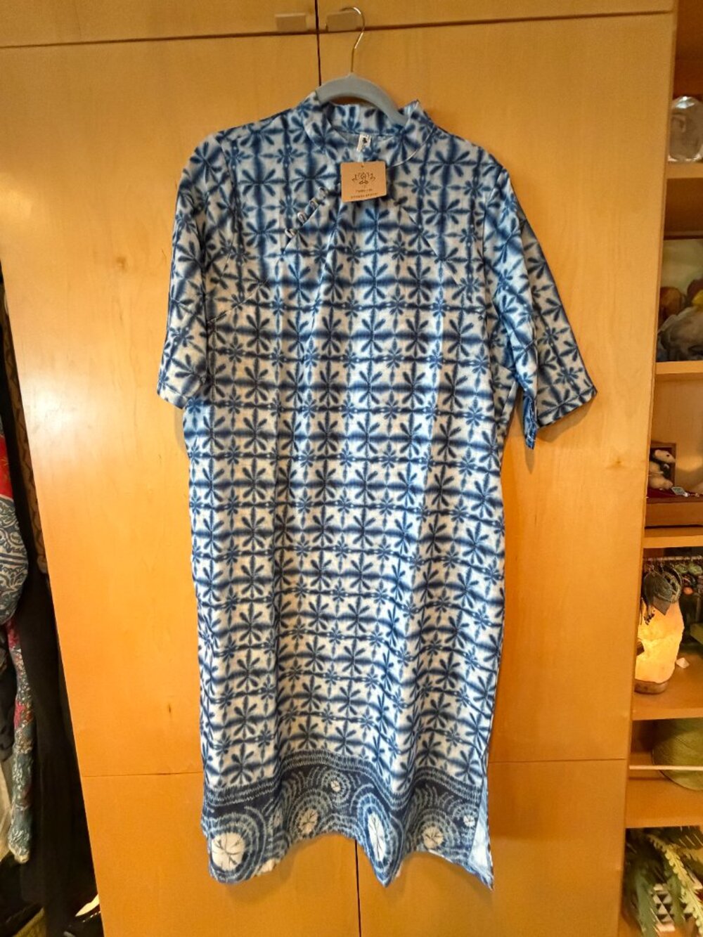 Buddha Stones Summer Blue Floral Stripes Circular Shape Stand Collar Design